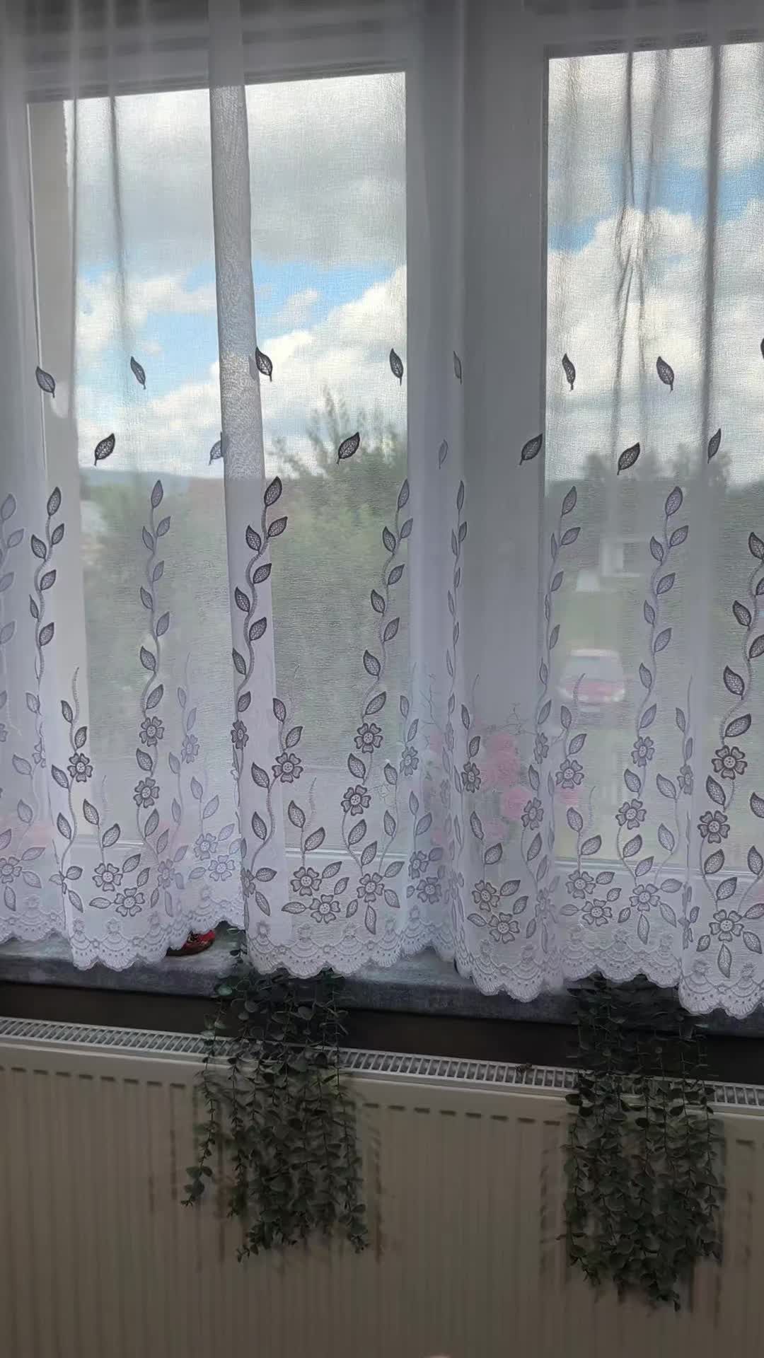 @Ezaclony.sk