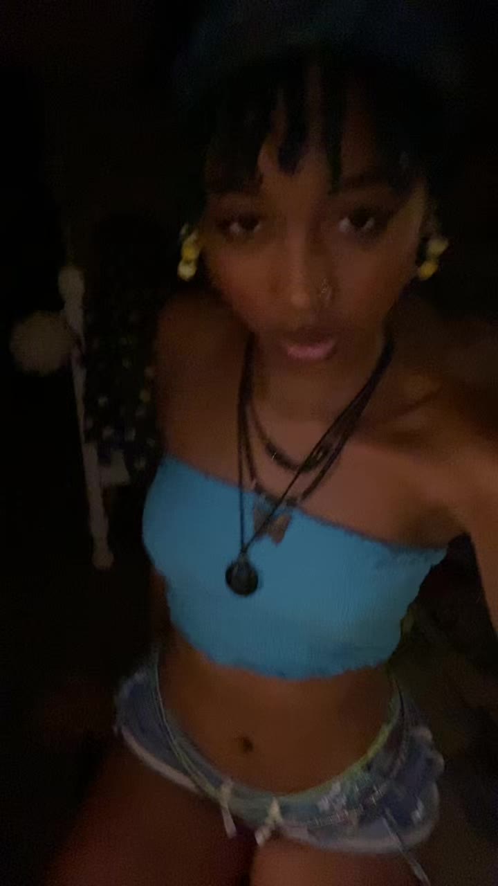 @kissMYAss