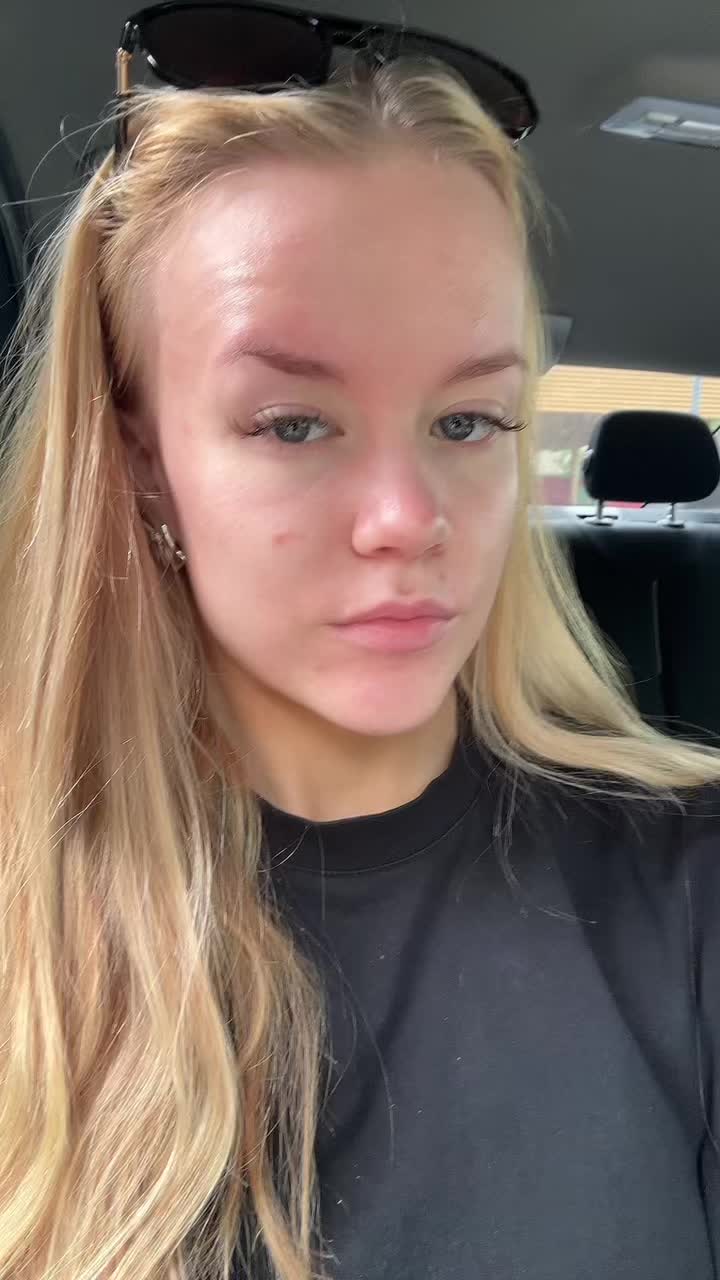 @neanoora