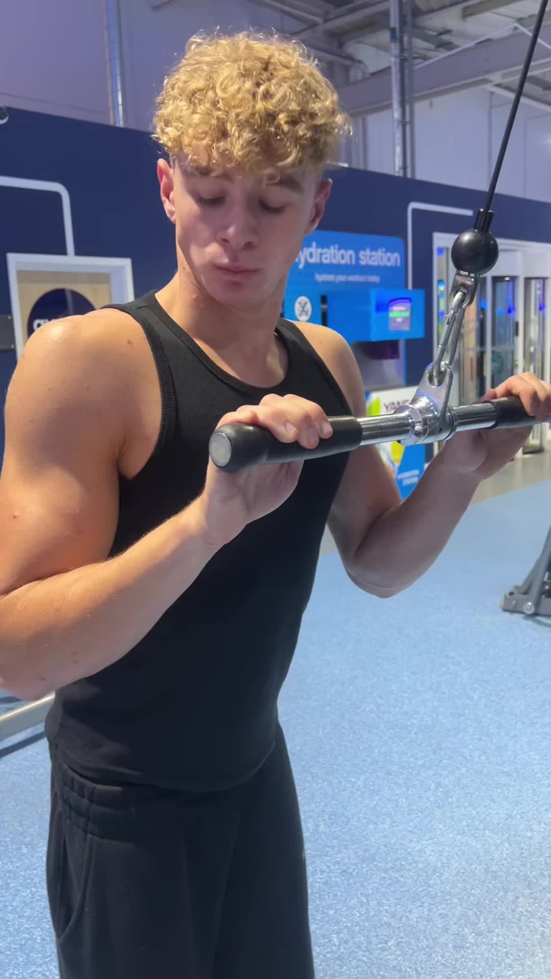 @cfrosty.lifts