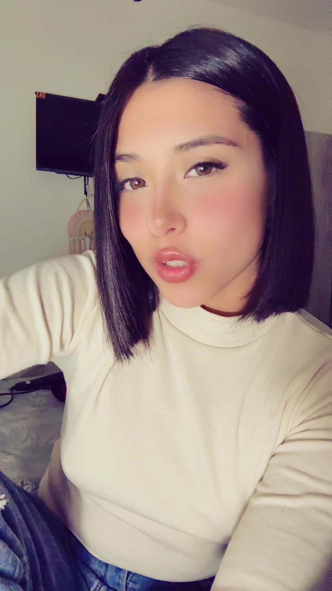 @Abruuduree