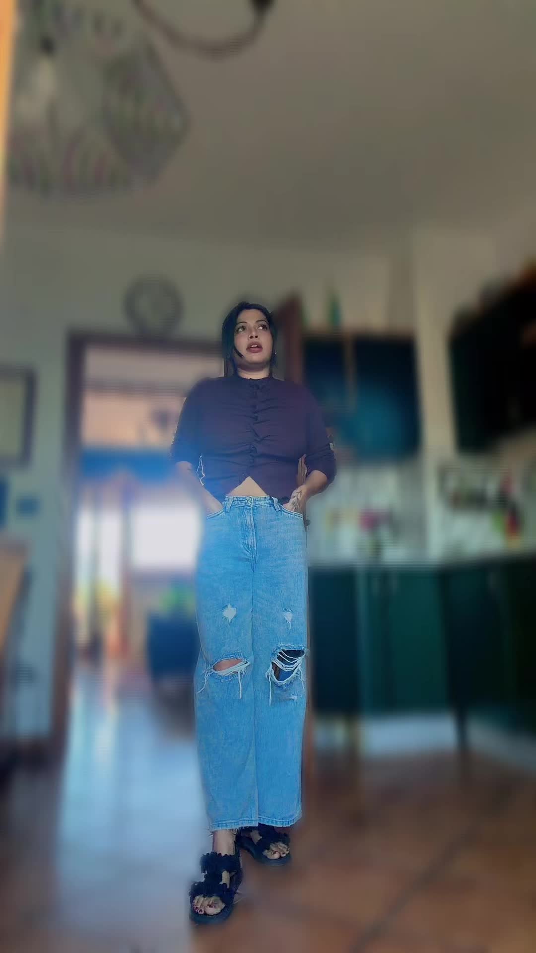 @Dinesha🤍🌼🦢
