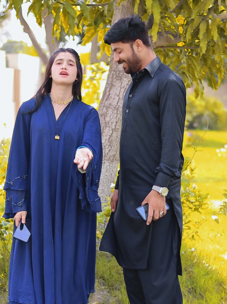 @👑عزیر~Pathan🤍🌼