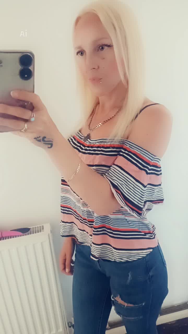 @ᗩᘻᖻ 🌹