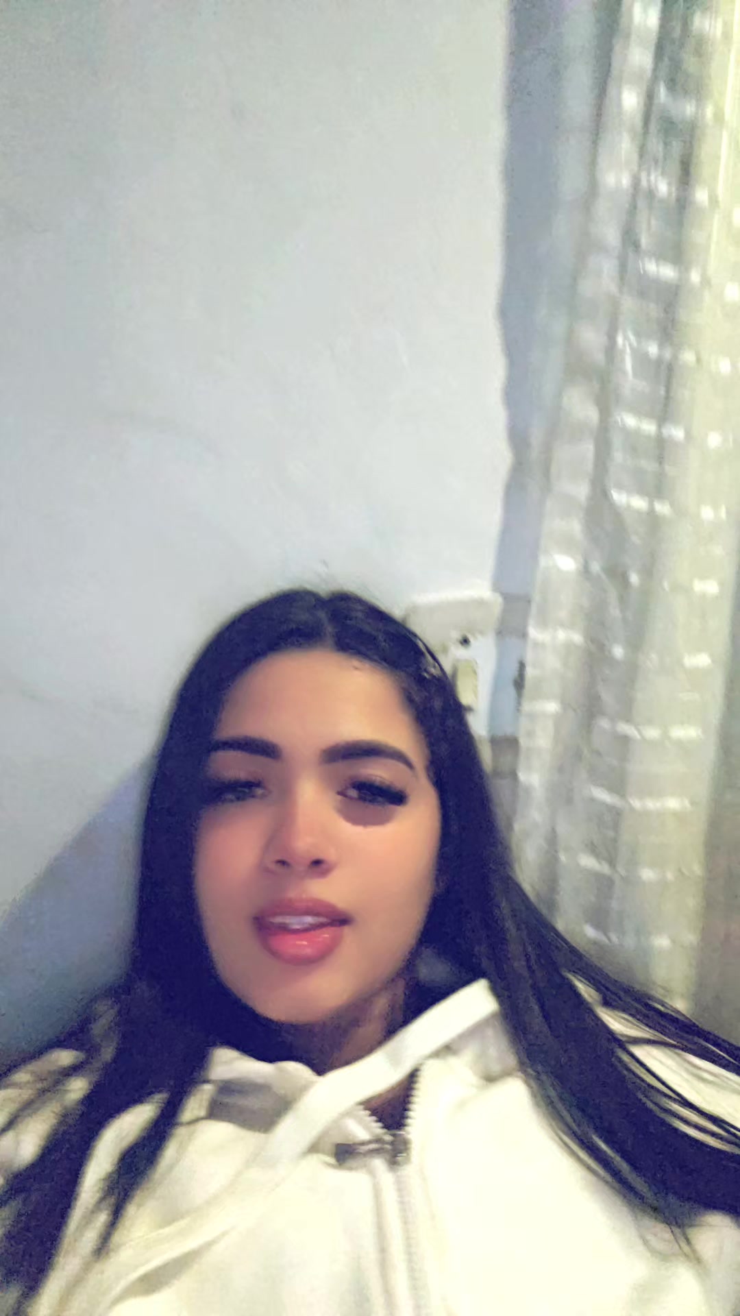@IanaCarolina