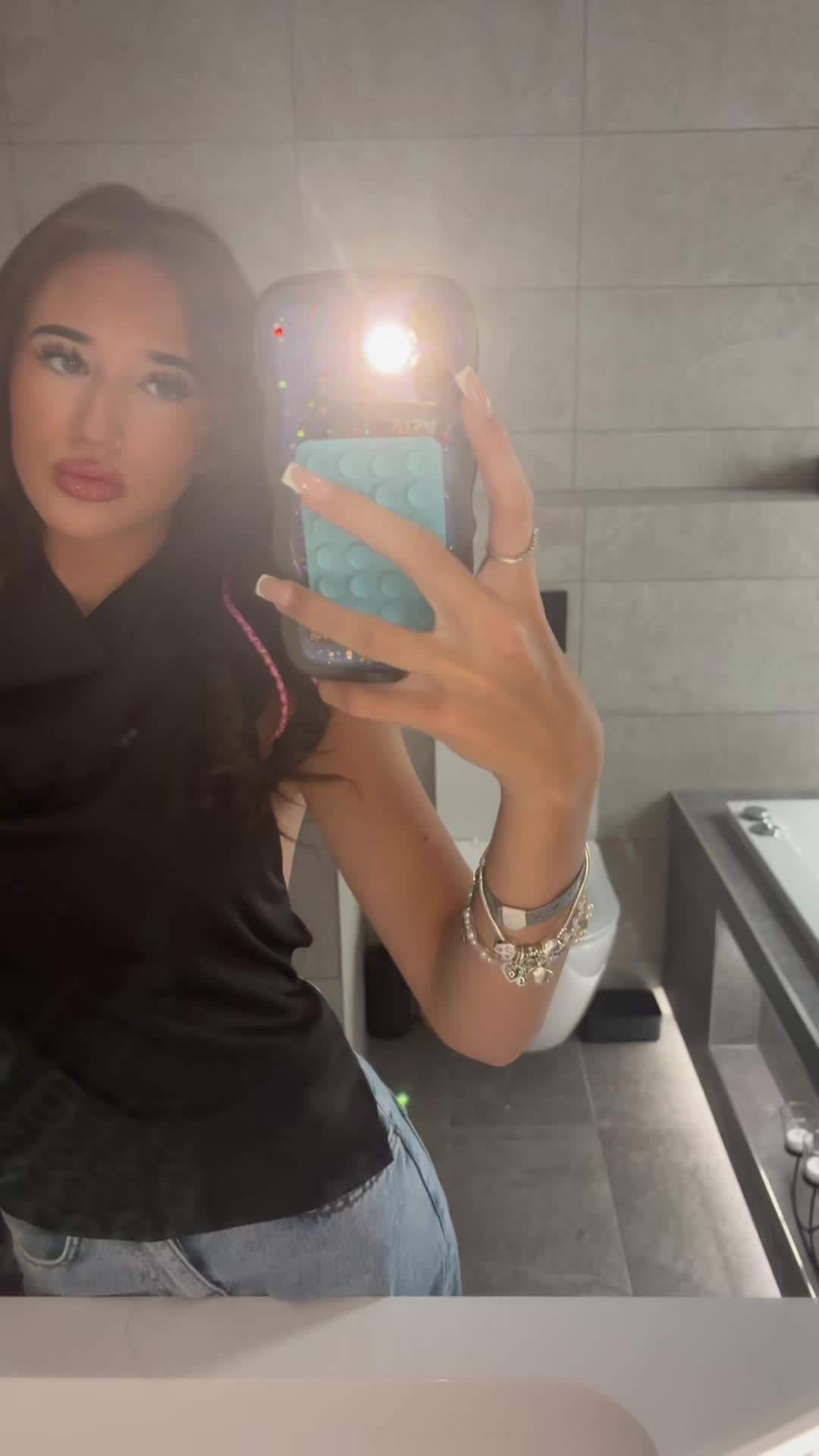 @hhollymcmillann