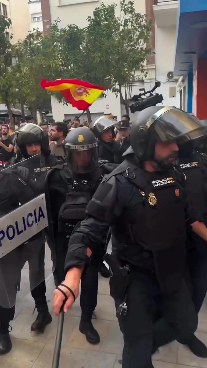 @Alvise Pérez