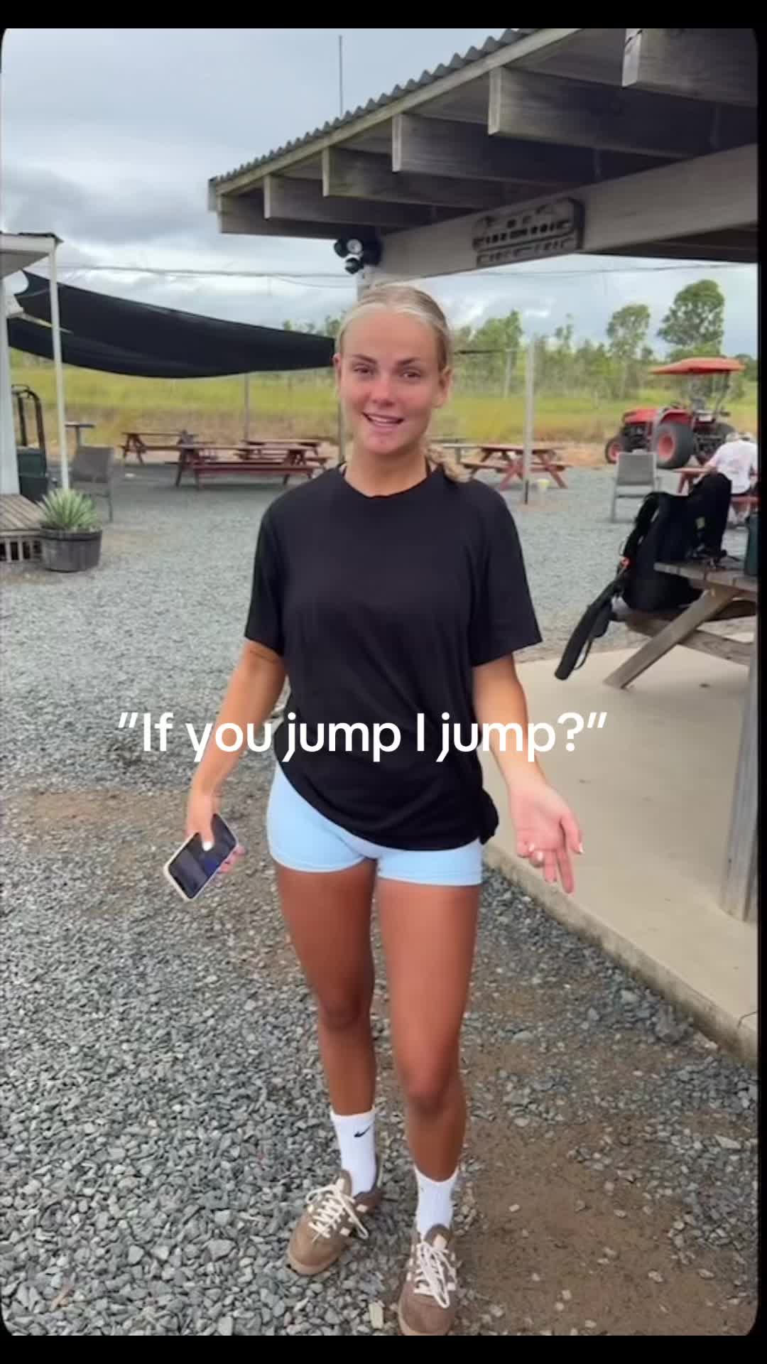 @Tuvau