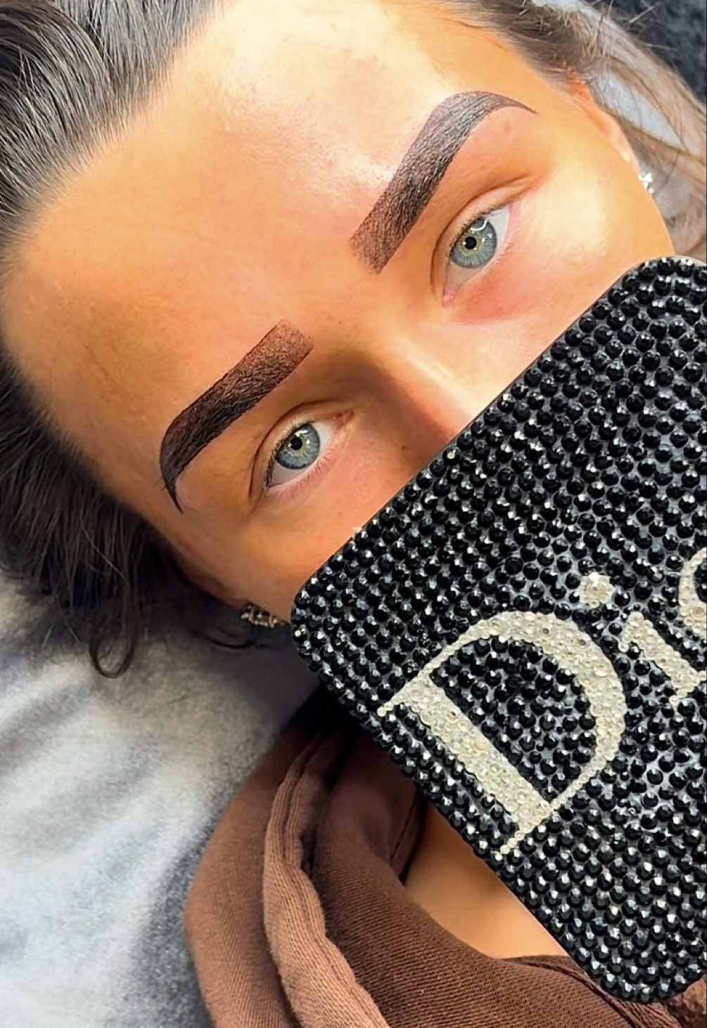 @MAKEUPBYSHOLAA