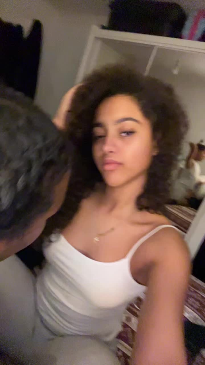 @&Iacute;saa