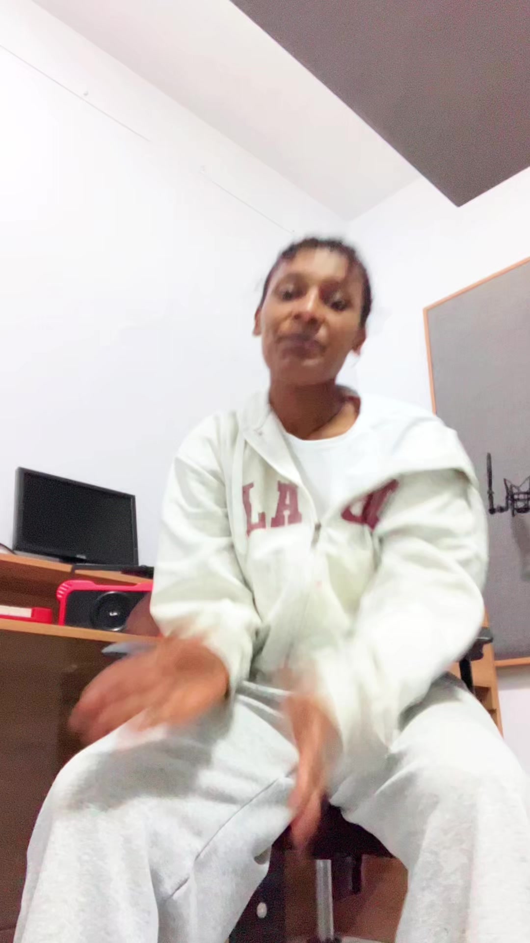 @Amuttey DM⚖️