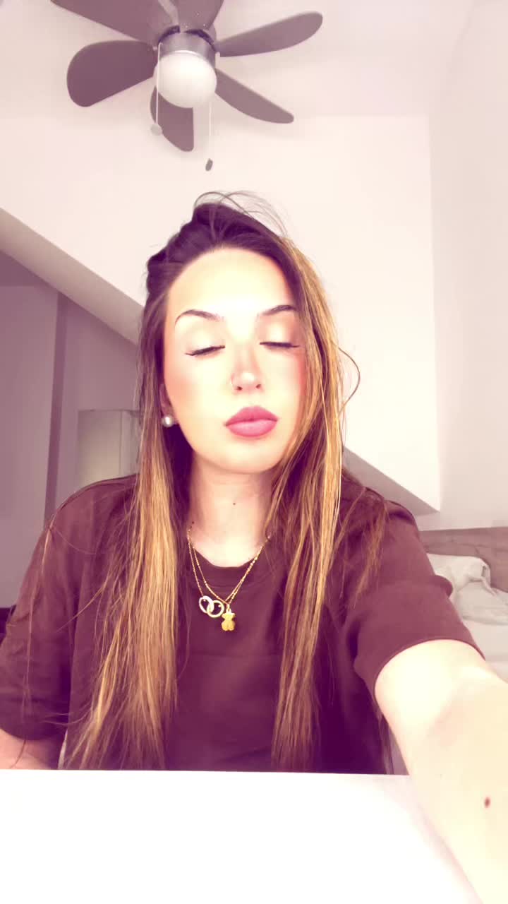 @elena corral