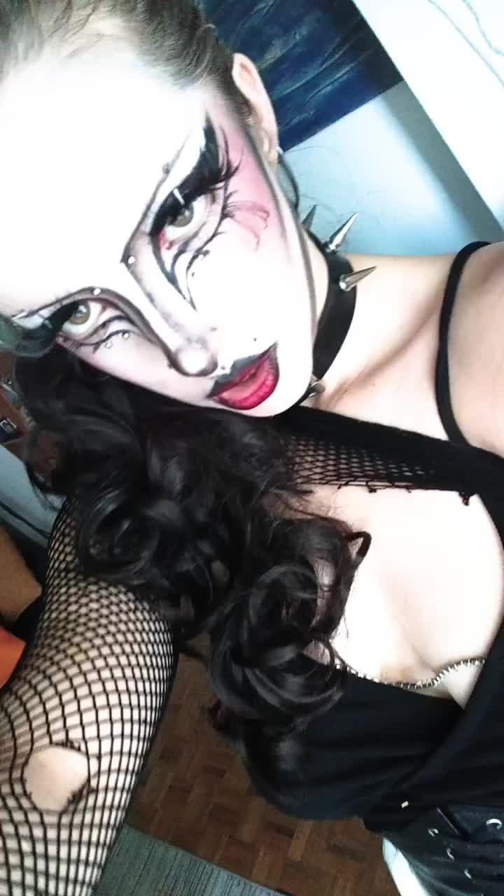 @ash :3