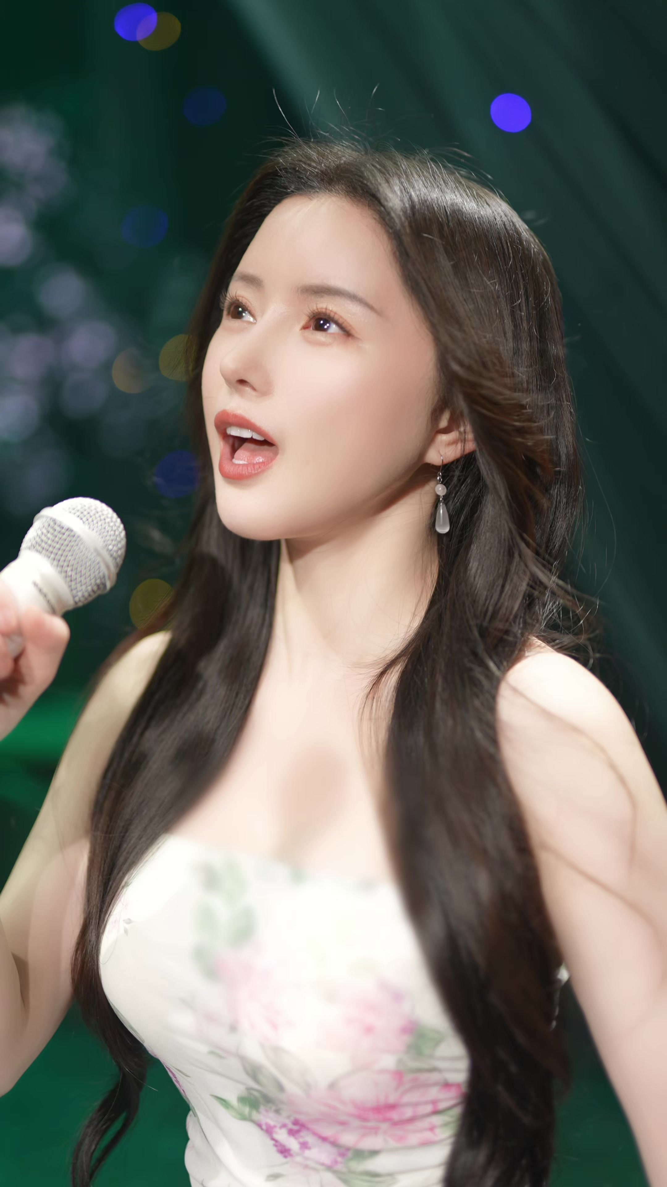 @陈晓竹官方频道 Xiaozhu Chen Official