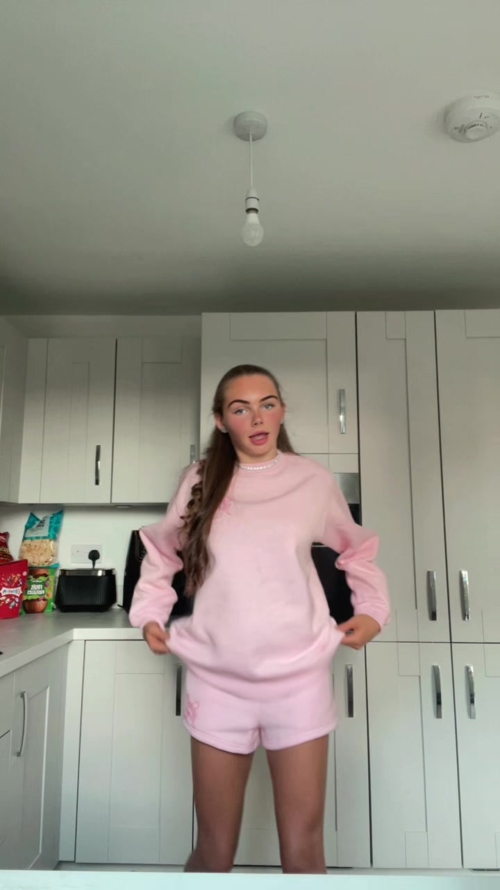 @𝐟𝐫𝐞𝐲𝐚🎀