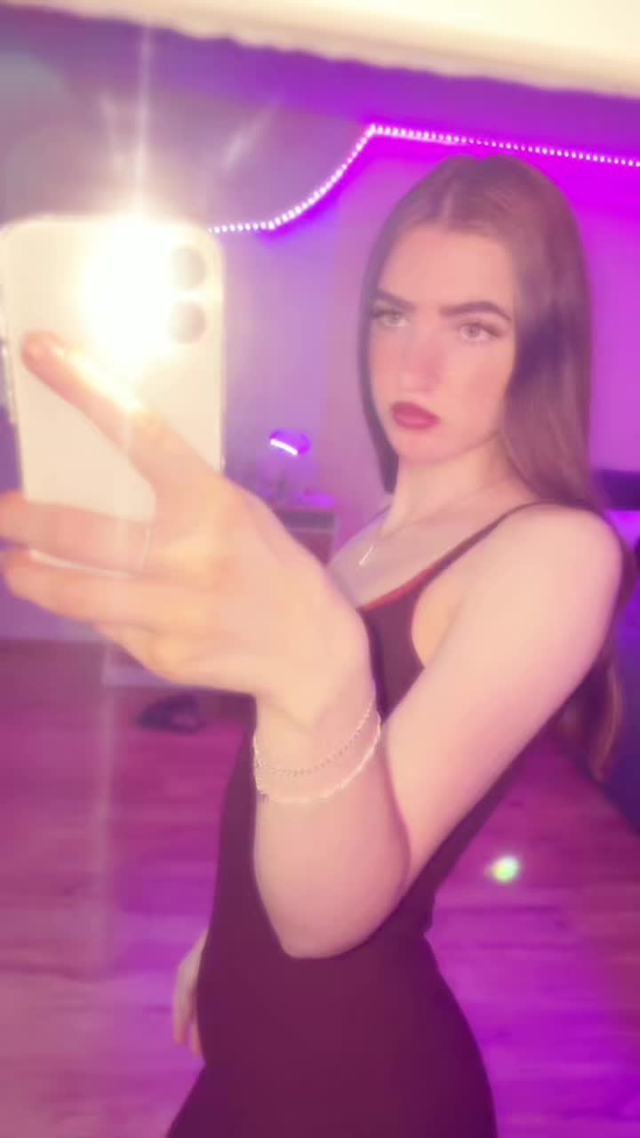 @𝐌𝐞𝐥𝐥𝐢