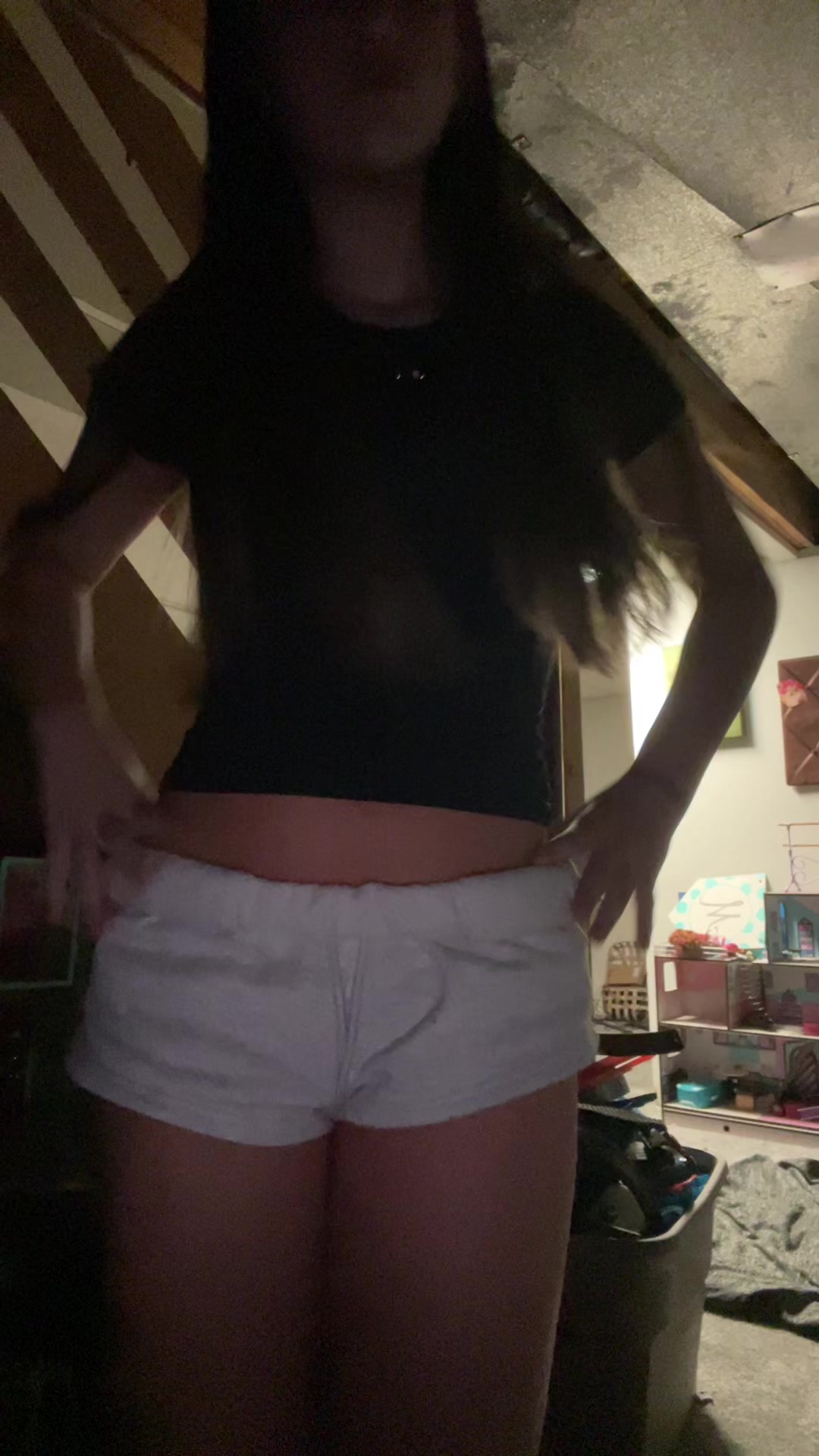 @Tzofia