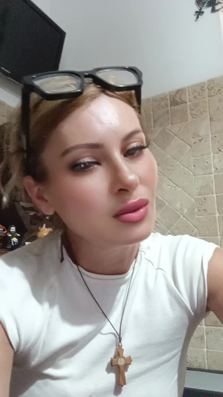 @livialivia330