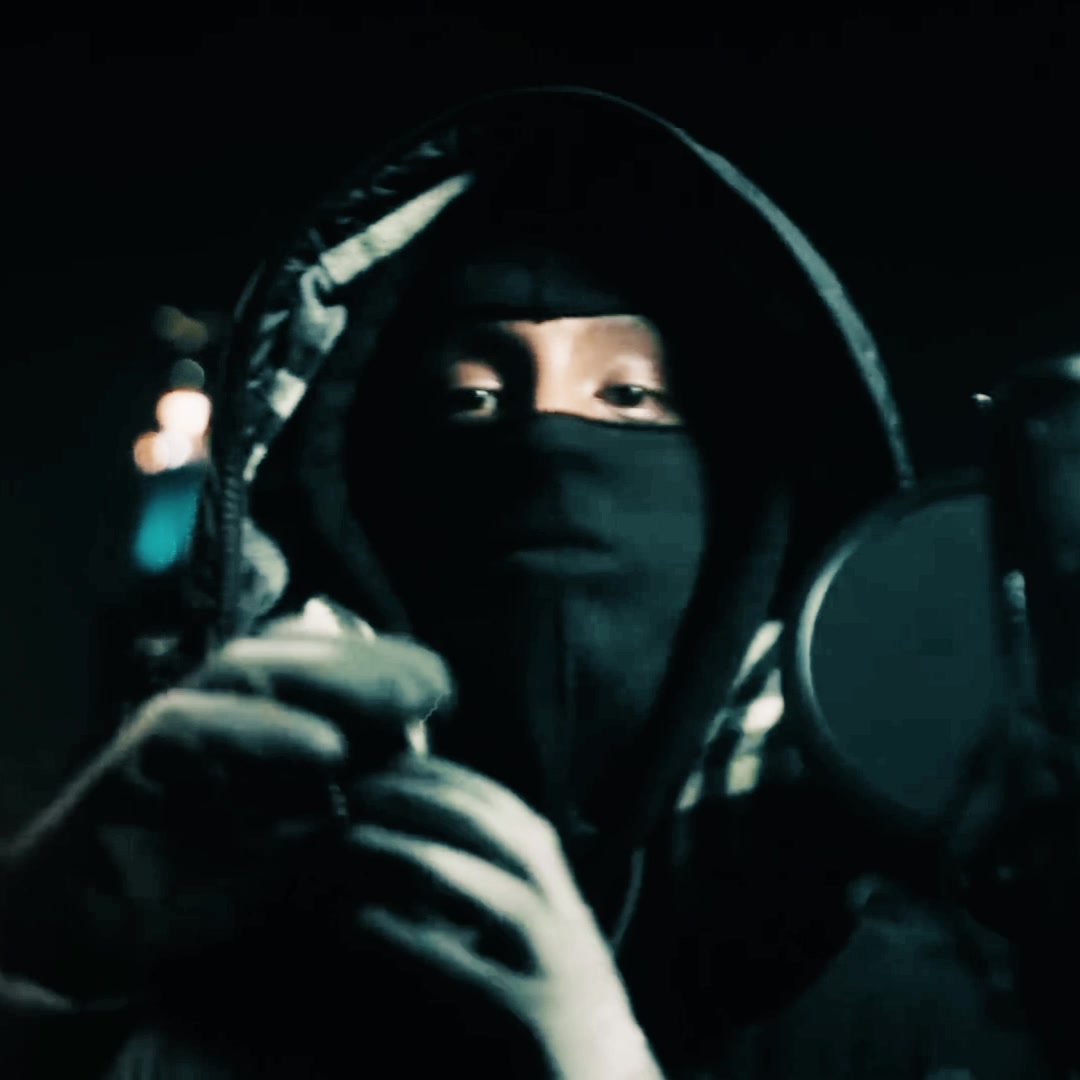 @NM1