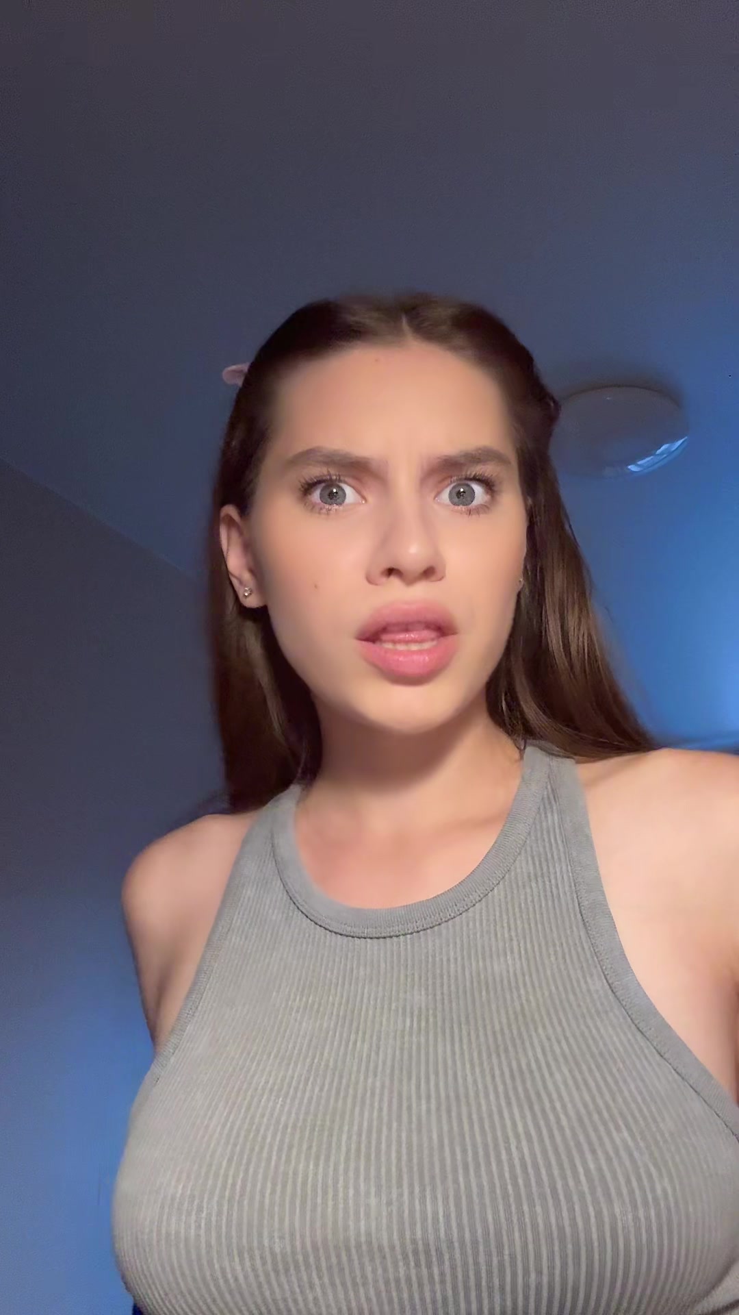 @viktoria_