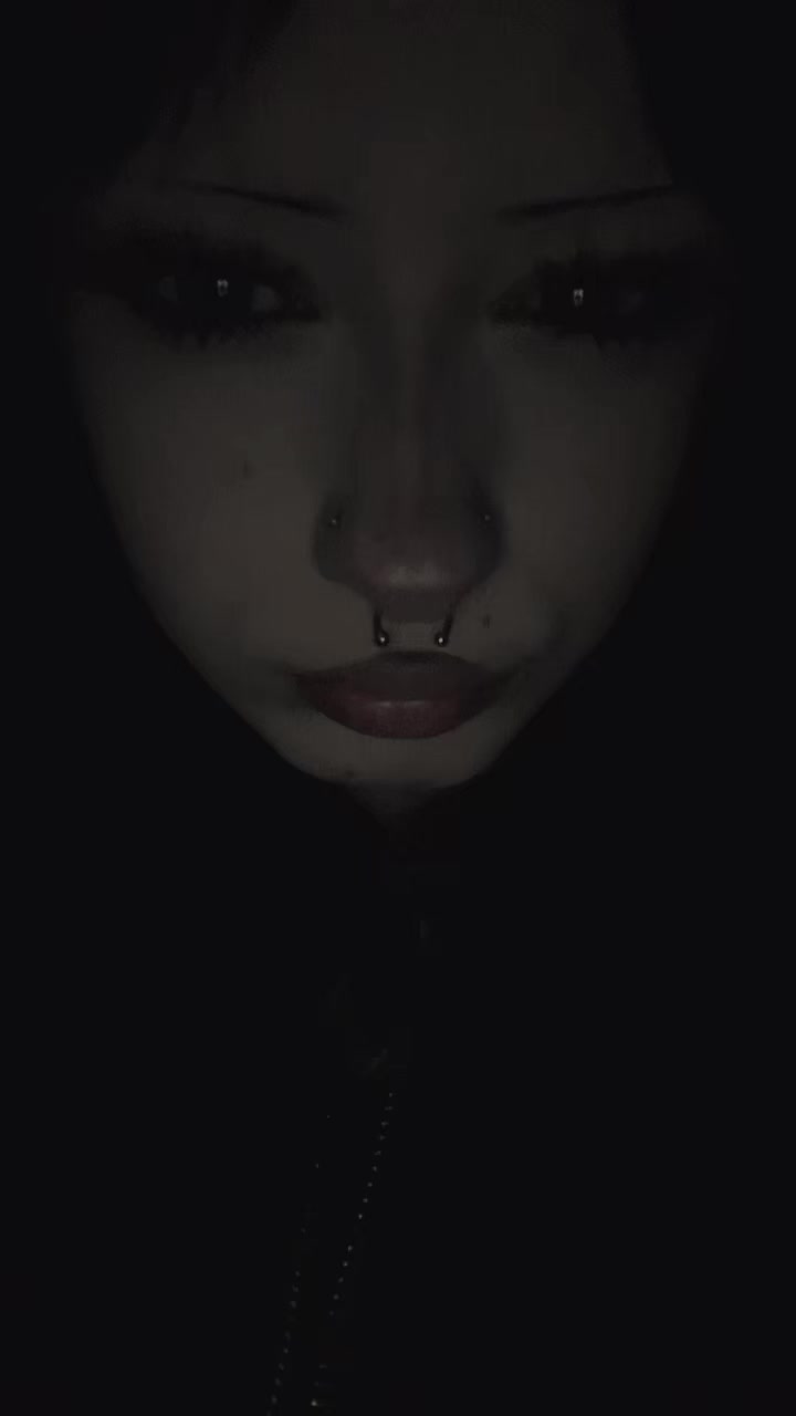 @♱