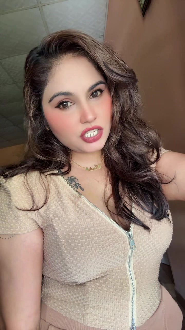 @SEXYNADIA123