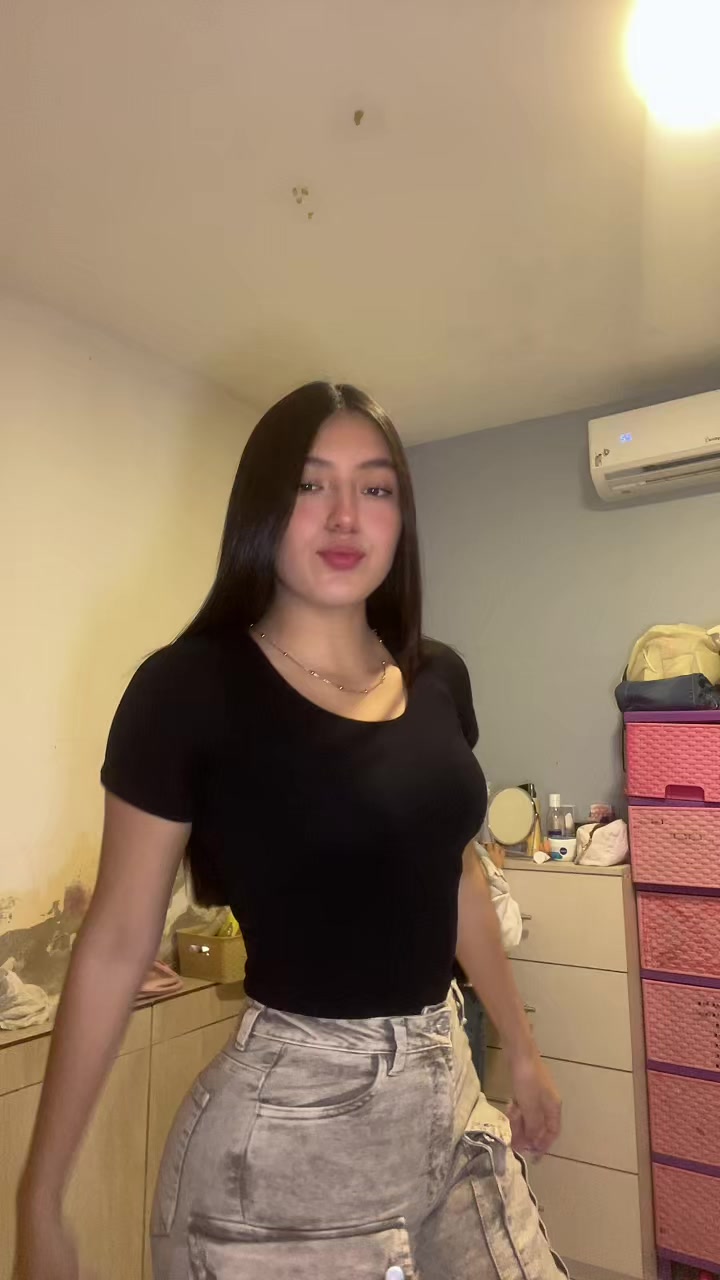 @𝒆 𝒎 𝒊 🇪🇨🦂