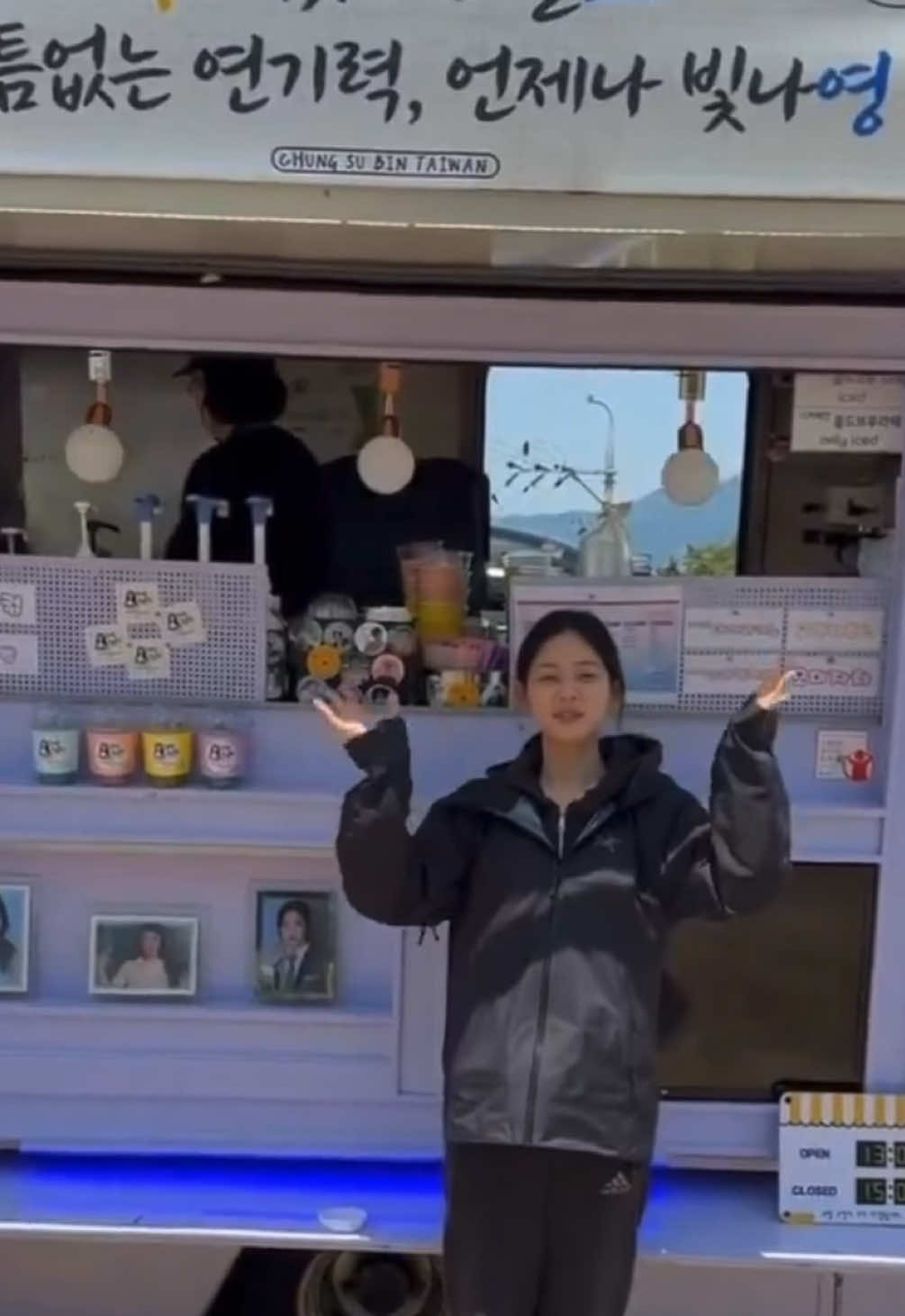 @𝐙