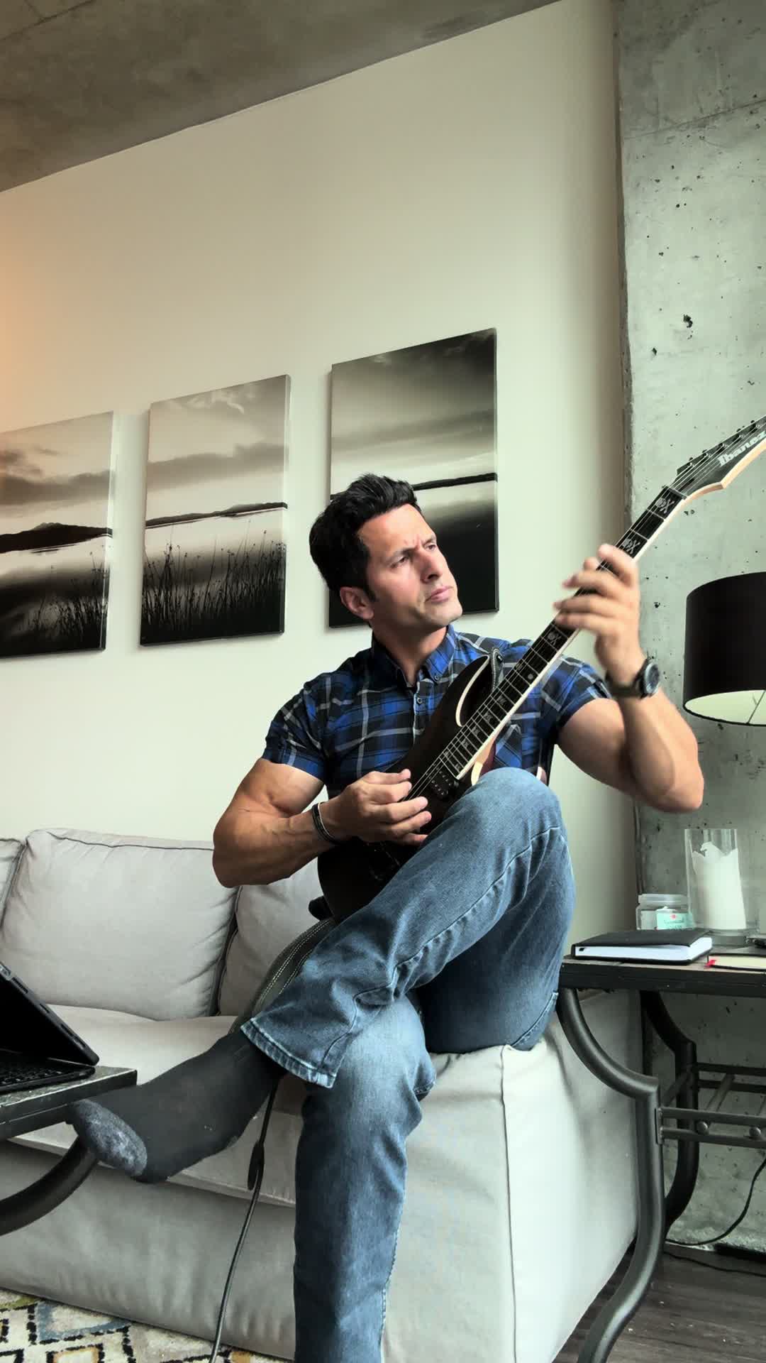 @Amerikali Aynasiz