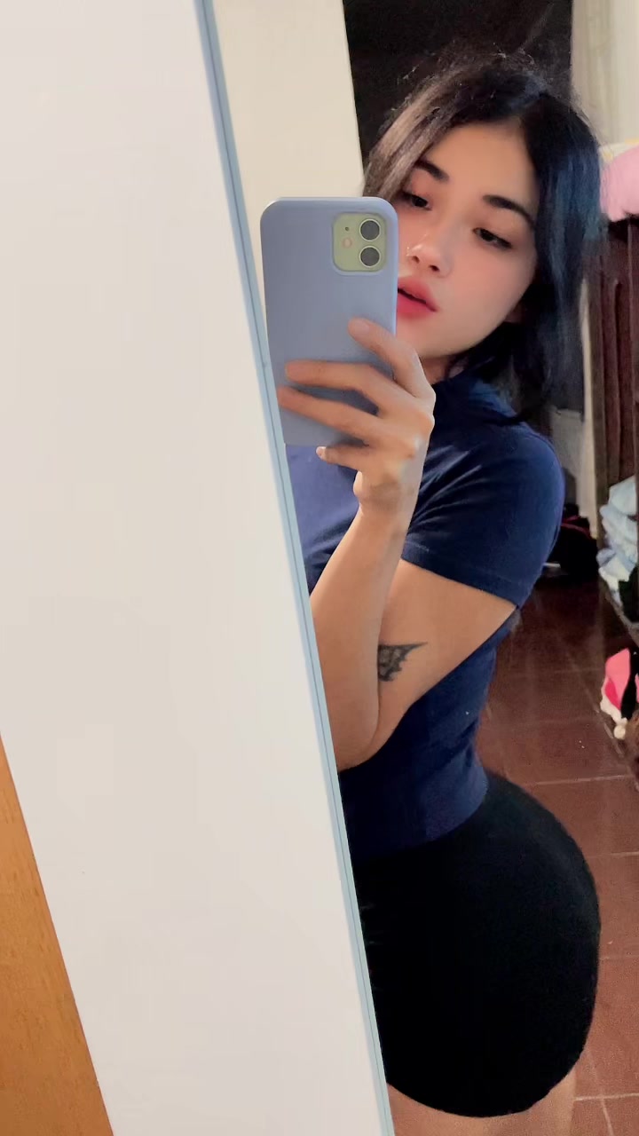 @lizaa