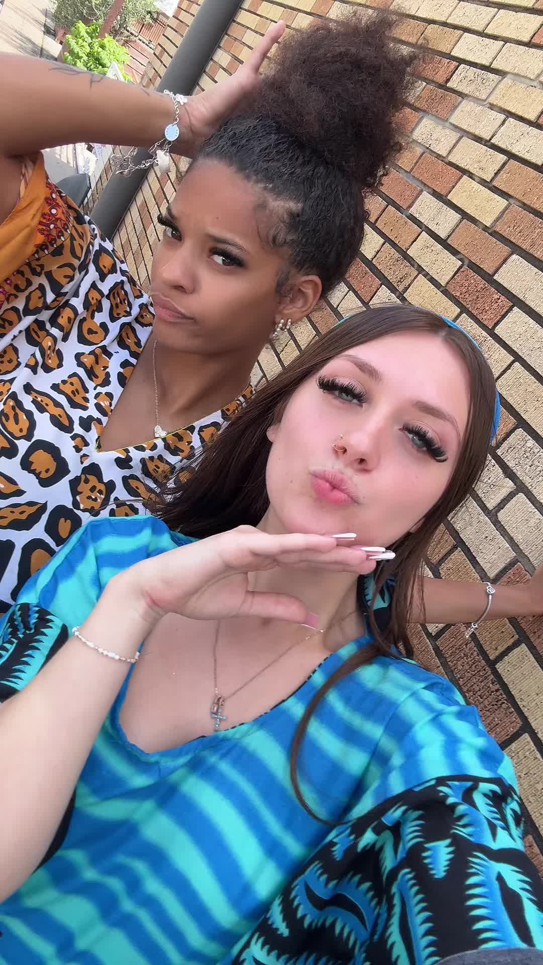 @lalalalalme77