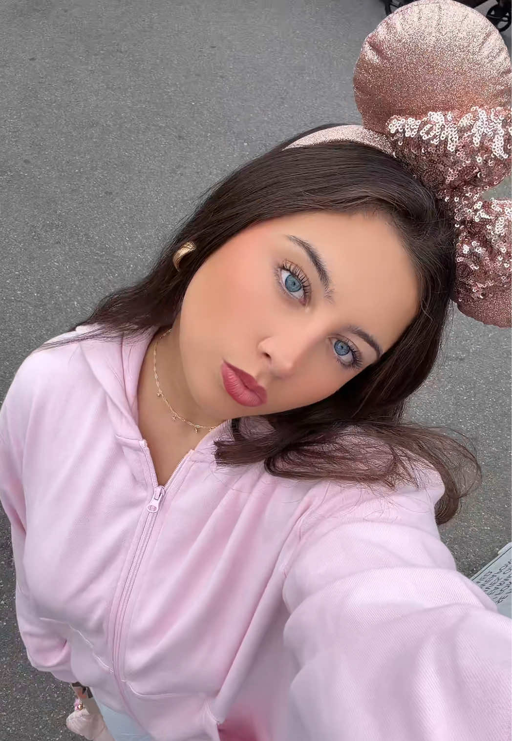 @arielloveskittens