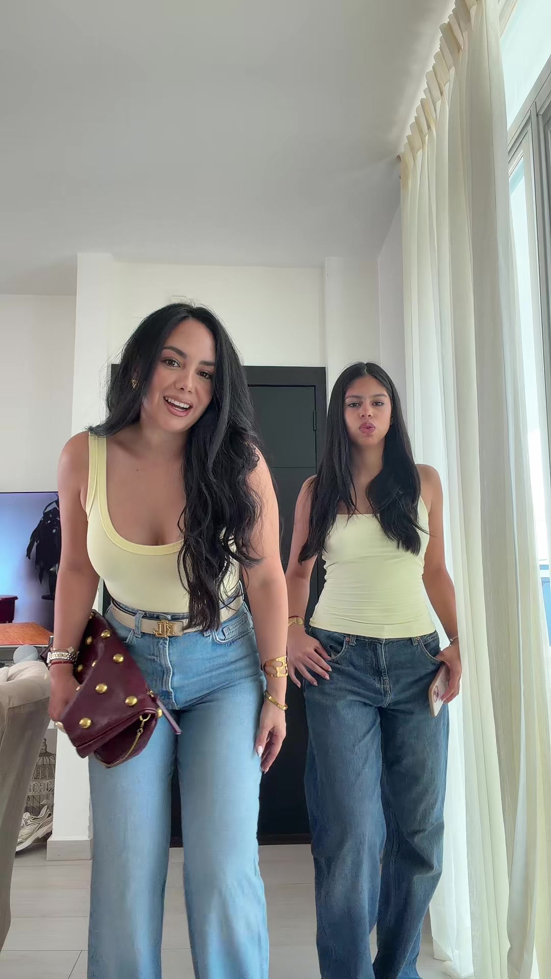 @Coraliamelo