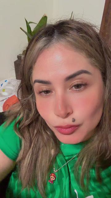 @Camy Medina 🍸💄🫦🌻🐮