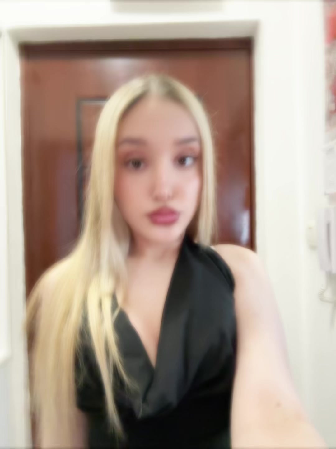 @👸🏼
