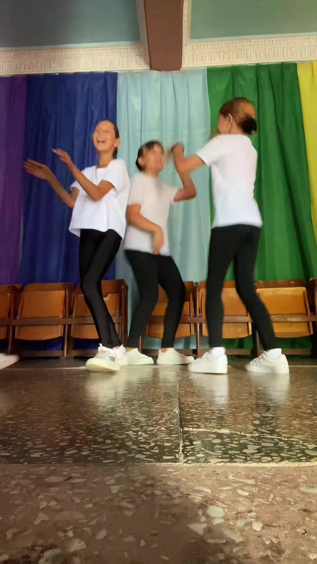 @Мілана❤️🖤❤️🖤