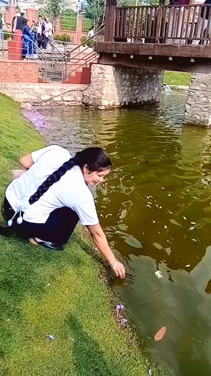 @म त यस्तै हो 🙈🙈