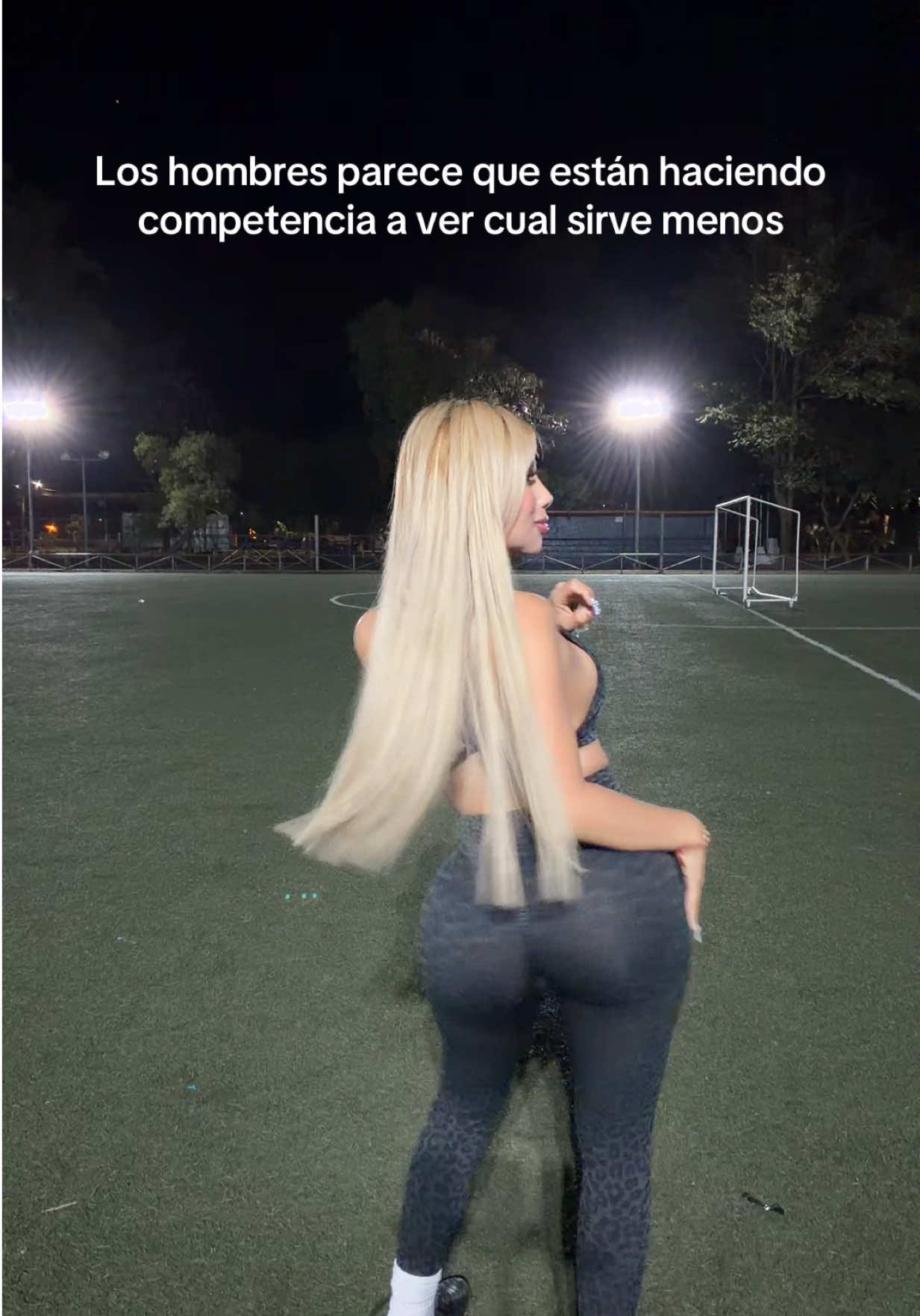 @Valeria Razavi 🍑💋