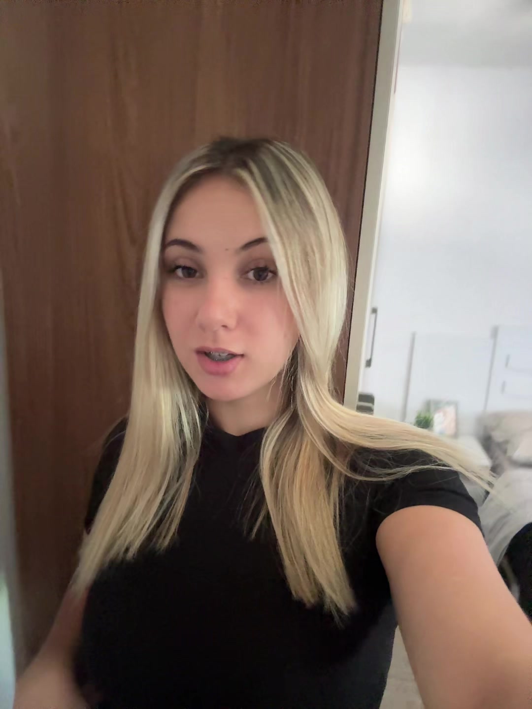 @vickymilaan