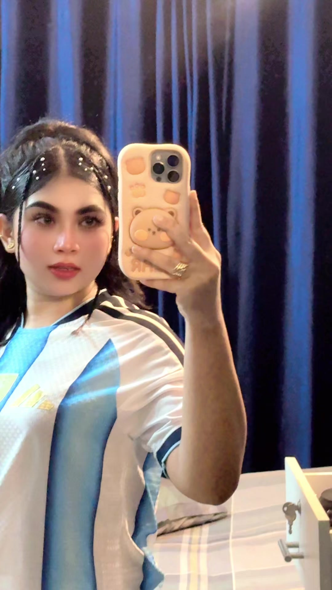 @NusratAkdogan