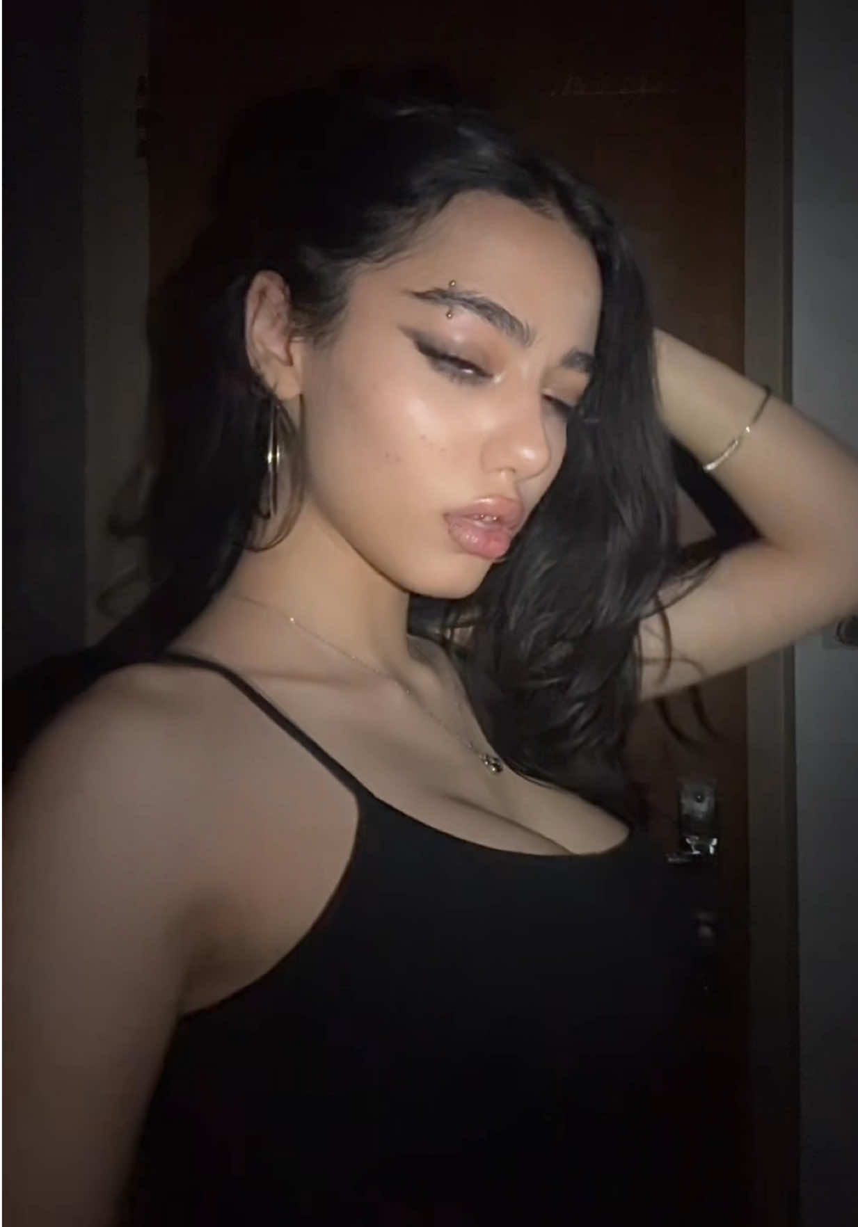 @-K