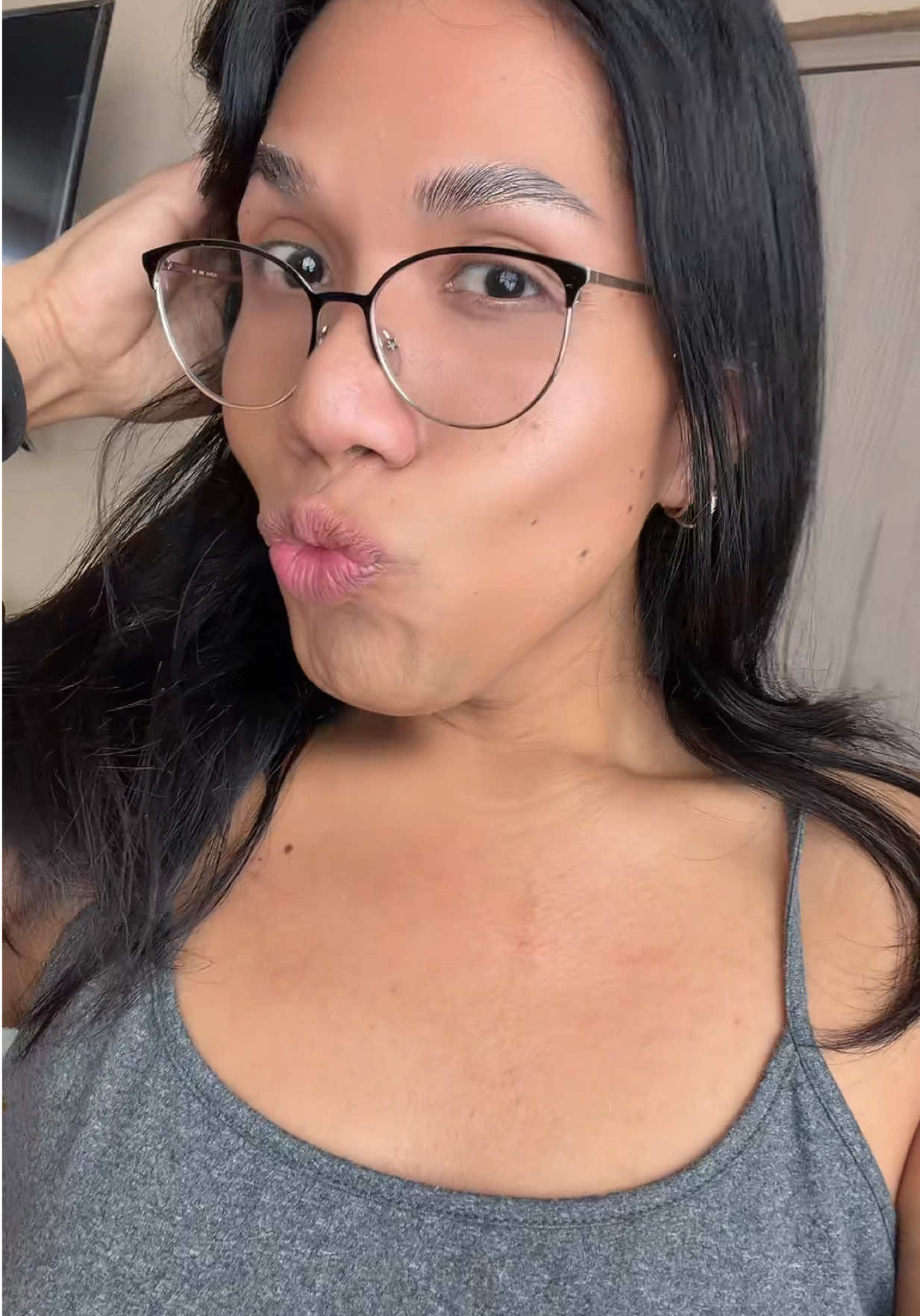 @genesisivanna_