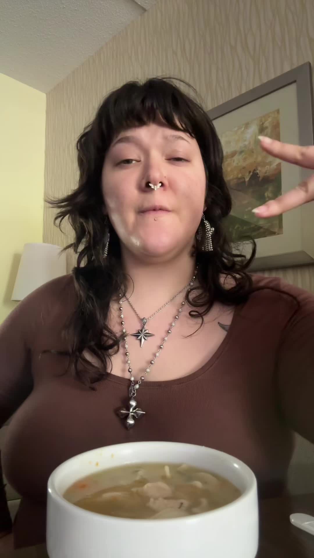 @cherryvelora