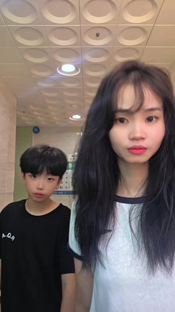 @J̌