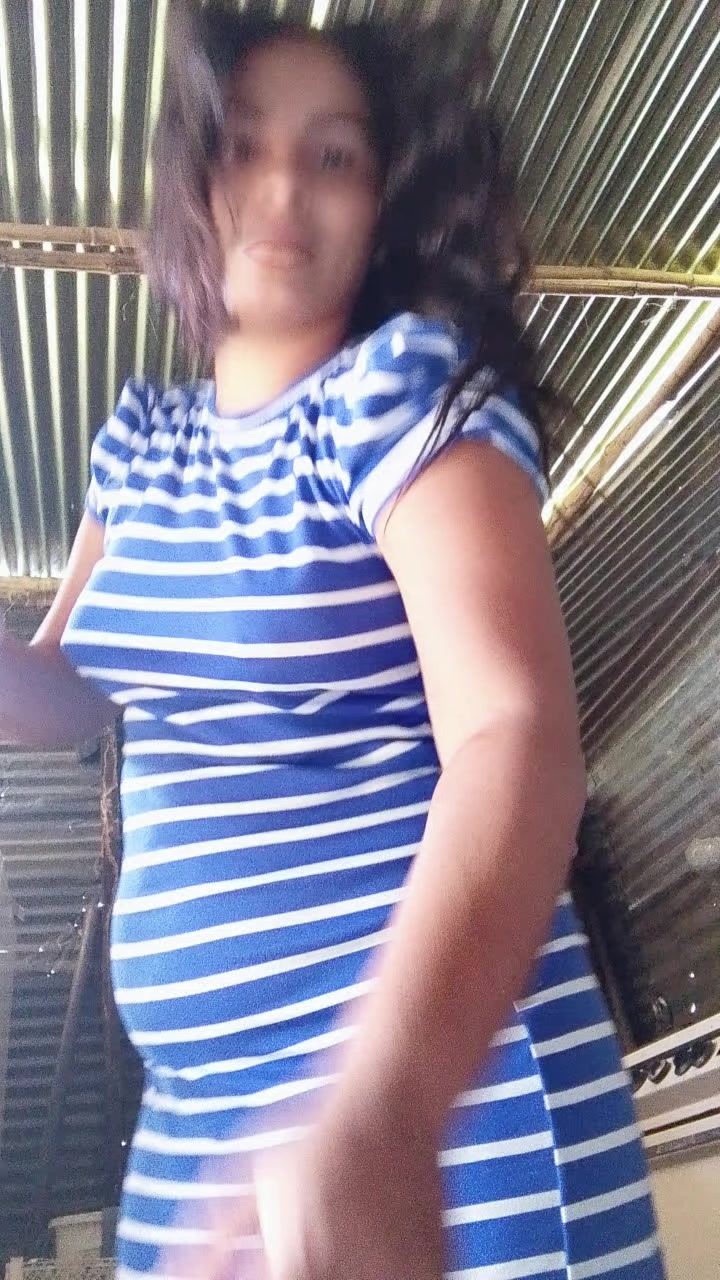 @la de ojitos lindos ๐
