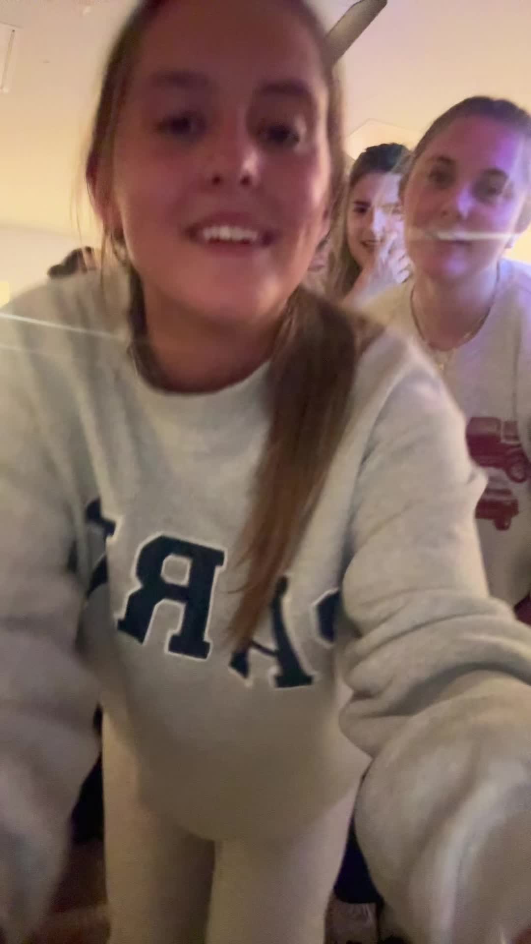 @addison_farris