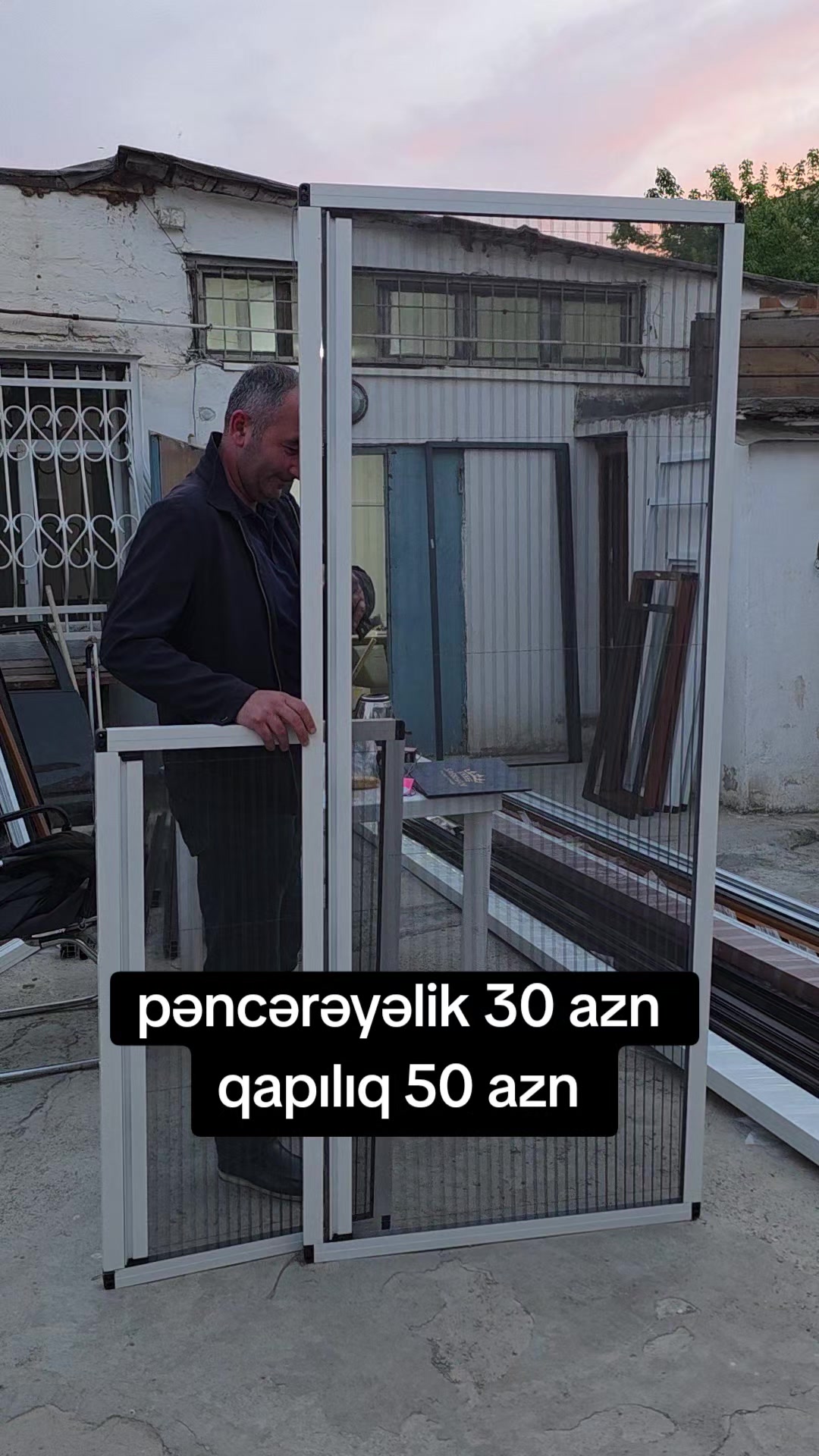 @Qapı satan oğlan
