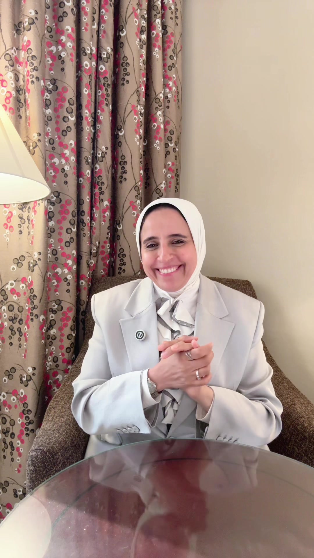@نيللى وحكايات الدايت