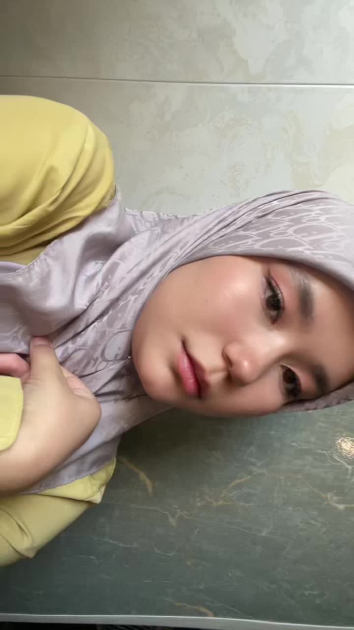 @𝒩