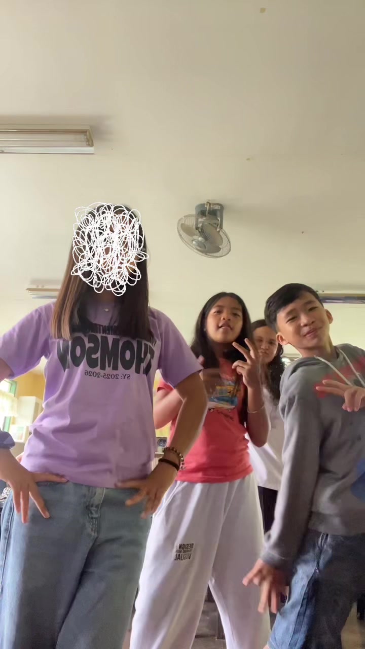 @𝐆𝐫𝐚𝐝𝐞 𝐕𝐈٠𝐓𝐡𝐨𝐦𝐬𝐨𝐧